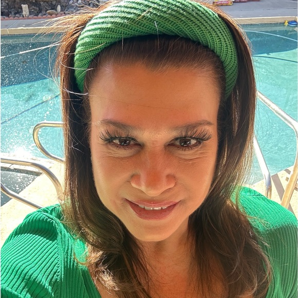 Meet your Posher, Cindy - Picture 1 of 12